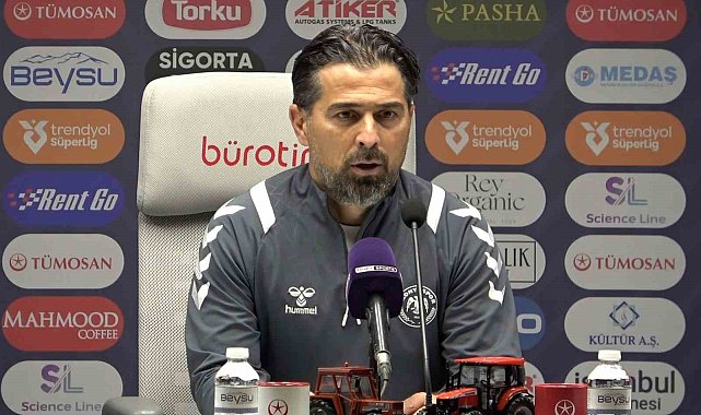 İlhan Palut: "Fenerbahçe'ye karşı iyi hazırlanamadan maça çıkarsanız cezayı kesecek oyunculara sahipler"
