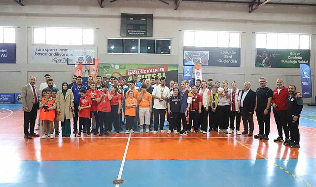 İnegöl'de Engelsiz Turnuva coşkusu