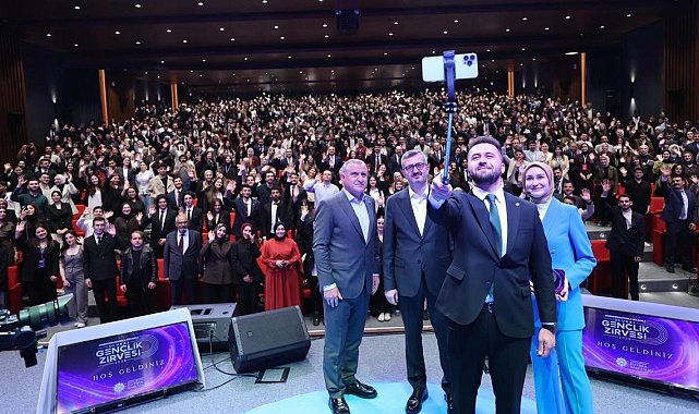 İnönü Medya Dezenformasyonla Mücadele Topluluğu, Ulusal Gençlik Zirvesi'ne katıldı
