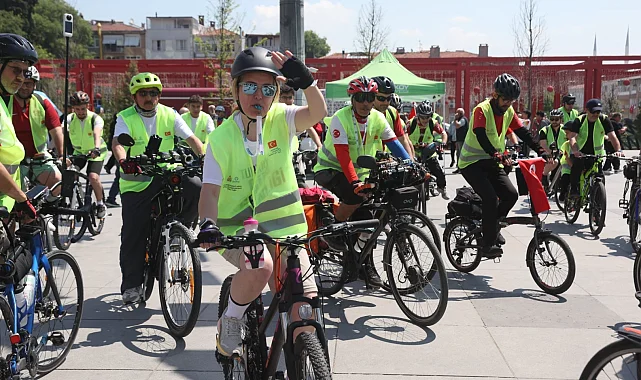 İstanbul Bakırköy'de pedallar 19 Mayıs'a çevrildi