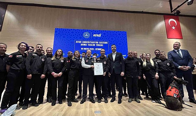 İstanbul'da 2 bin 141 arama kurtartma gönüllüsü AFAD peçini taktı