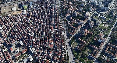 İstanbul'da hayatın iki farklı yüzü aynı karede