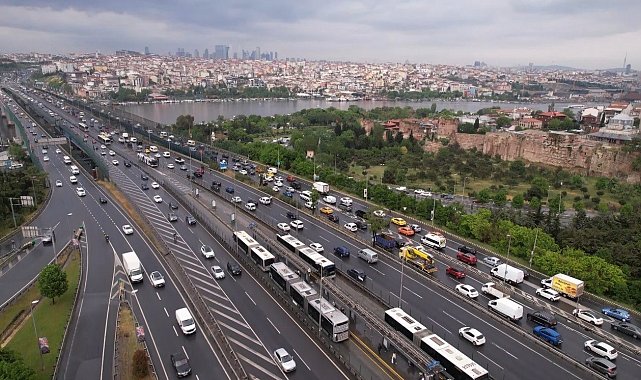 İstanbul'da yağmur ve maç trafiği