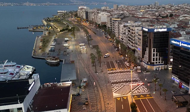 İzmir Karşıyaka'da desenli yaya platformu