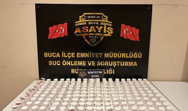 İzmir'de 10 bin 854 sentetik hap ele geçirildi