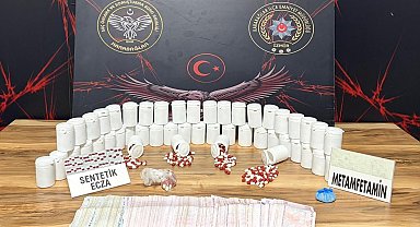 İzmir'de binlerce uyuşturucu hap ele geçirildi