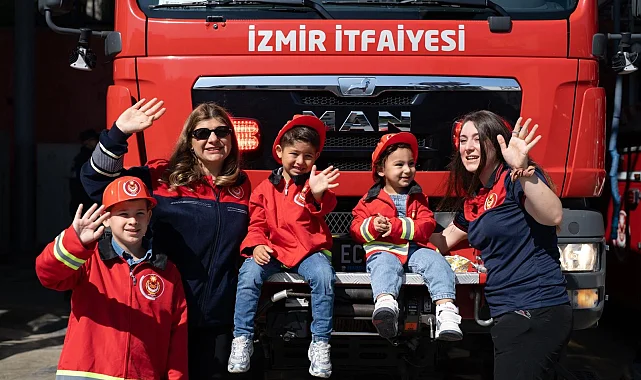 İzmir'de alevlere koşan süper anneler