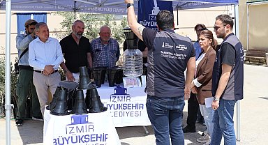 İzmir'de kahverengi kokarca böceğine karşı tuzak