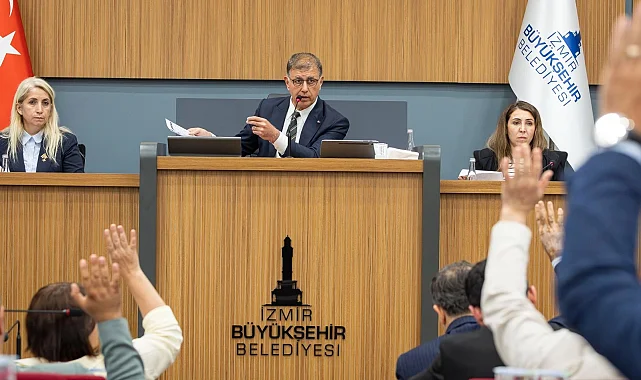 İZSU'da yeni dönem... İzmir'de suya indirim, altyapıya dev yatırım