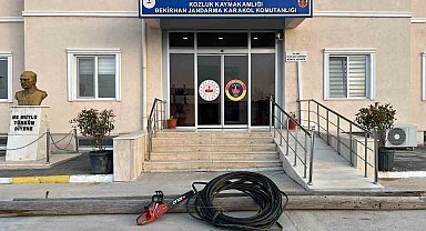 Jandarmadan kablo hırsızlarına suçüstü: 3 gözaltı