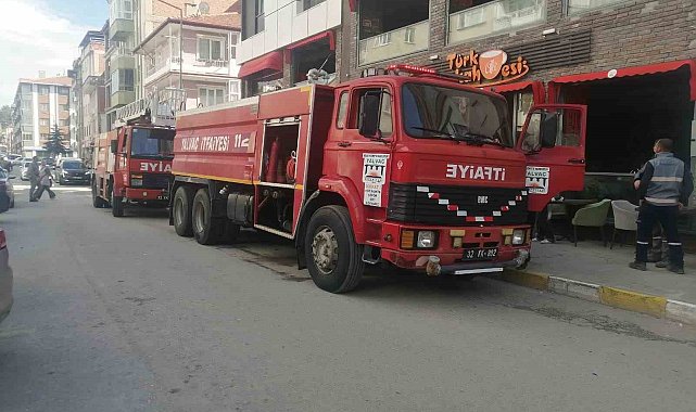 Kafenin mutfağında korkutan yangın