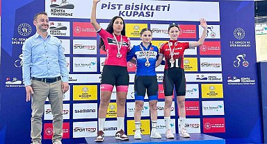 Kağıtspor ulus ve uluslararası arenada madalyaya doymuyor