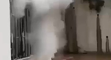 Kahramanmaraş'ta ev yangını: Mahsur kalan 3 kişiyi itfaiye kurtardı