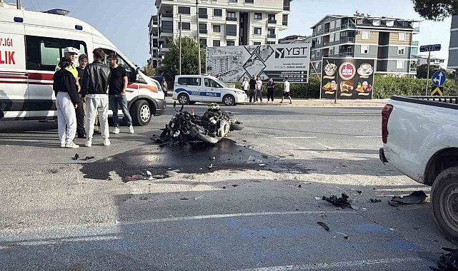 Kamyonetle çarpışan motosikletli ağır yaralandı