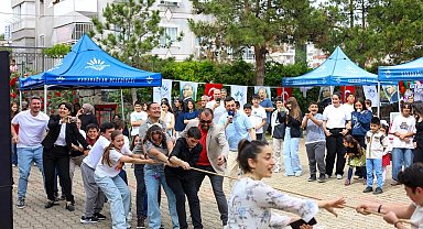Karabağlar'da gençler sınav öncesi moral buldu