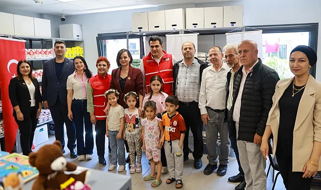 Karabağlar'da Sosyal Market'in 2'ncisi Çalıkuşu'nda