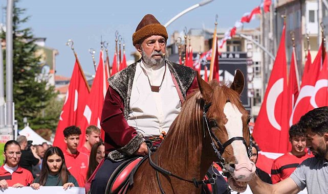 Karaman'da "Türk Dili Yürüyüşü" düzenlendi