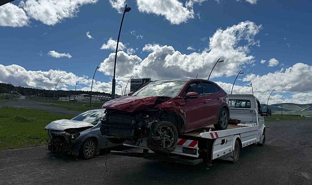 Kars-Sarıkamış kara yolunda kaza: 2 yaralı