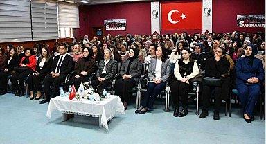 Kars'ta koruyucu aile hizmeti için farkındalık toplantısı düzenlendi