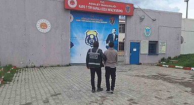 Kars'ta kredi kartı dolandırıcısı yakalandı
