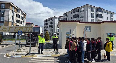 Kars'ta öğrencilere uygulamalı eğitim verildi