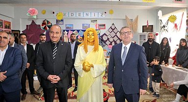 Kars'ta "7 bölge, Tek ruh" sergisi yoğun ilgi gördü