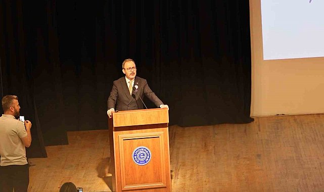 Kasapoğlu: "İzmir ve Ege Üniversitesi, birbirini besleyen, birbirini büyüten iki dev marka"