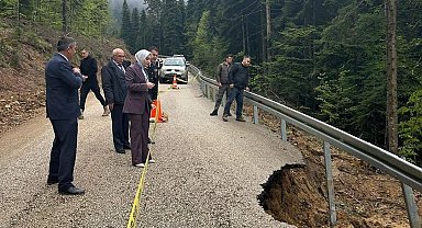 Kastamonu'da Oluközü grup yolunda heyelan