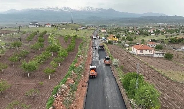 Kayseri Büyükşehir'den 10 milyon liralık asfalt çalışması