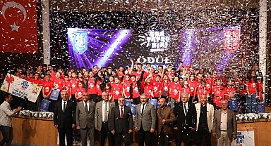 Kayseri Melikgazi gençlerin hayallerine imzasını atıyor