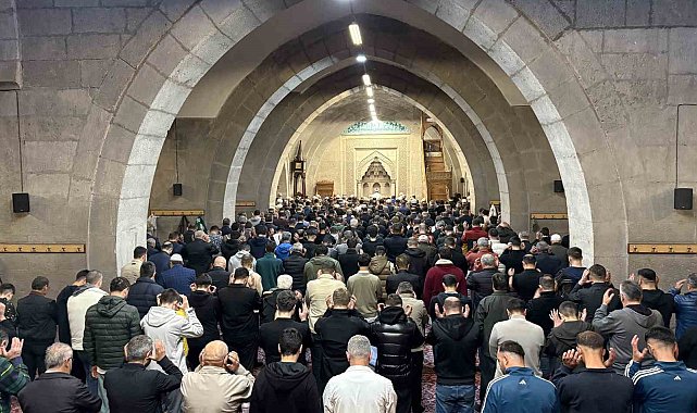 Kayseri'de Kurban Bayramı'nda camiler doldu