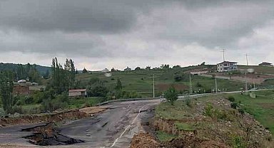 Kayseri'de Yaşar Karayel Viyadüğü'nde çökme meydana geldi