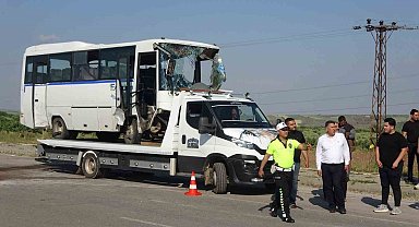 Kilis'te 3 araçlı zincirleme kaza: 8 yaralı