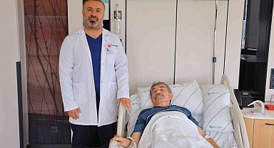 Kilo kaybıyla hastaneye başvuran hastanın böbreğinden 20 santimlik tümör çıkarıldı
