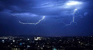 Kırıkkale için gök gürültülü kuvvetli sağanak uyarısı