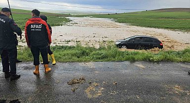 Kırşehir'de sağanak sele neden oldu