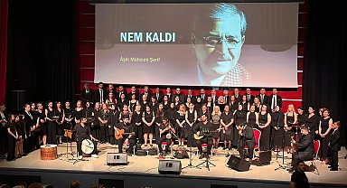 Kocaeli Gebze'de Türk Halk Müziği konserine yoğun ilgi