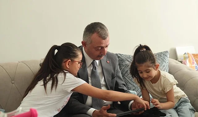 Kocaeli'de Başkan Büyükakın'dan yürek ısıtan ziyaretler
