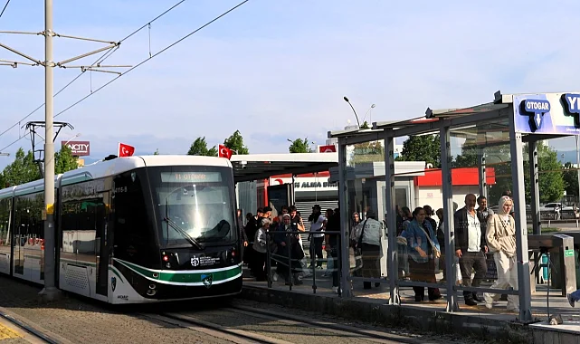 Kocaeli'de çift dizi tramvay dönemi başlıyor