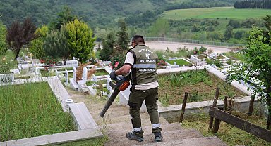 Kocaeli'de şehitlik ve mezarlıklar bayrama hazır