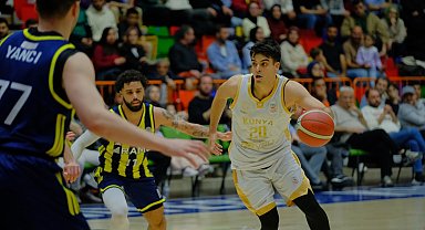 Konya potada adını yarı finale yazdırdı