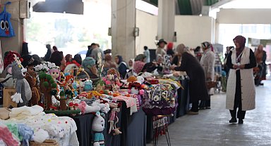 Konyalı kadınlar KOMEK Pazarı'nda buluştu
