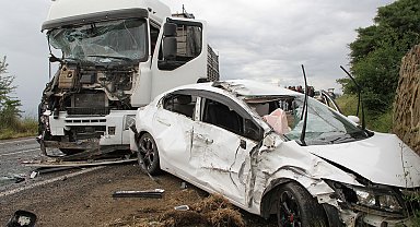 Kula'da zincirleme trafik kazası: 8 yaralı, 1 gözaltı