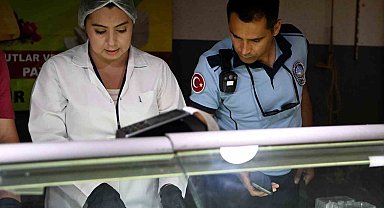 Kuşadası Belediyesi gıda denetimlerini sıklaştırdı