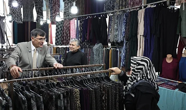 Kütahya Geleneksel Bayram Pazarı'na yoğun ilgi