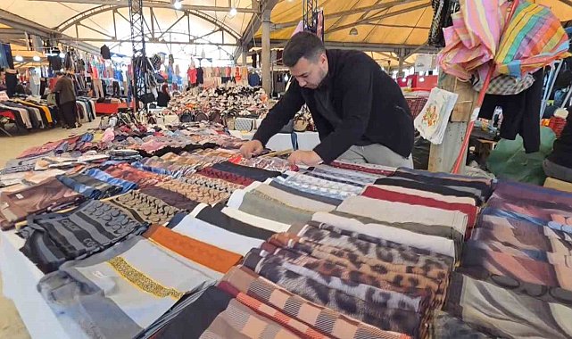 Kütahya'da 'Bayram pazarı' hareketliliği başladı