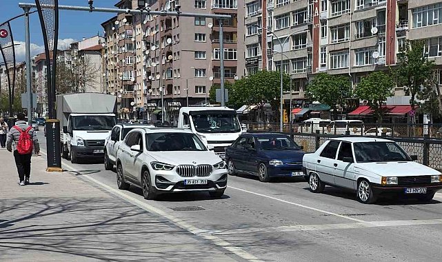Kütahya'da araç sayısı artmaya devam ediyor