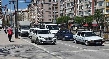 Kütahya'da araç sayısı artmaya devam ediyor