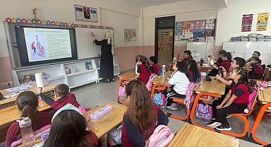 Kütahya'da öğrencilere "Okullarda Gıda Güvenilirliği ve Gıda İsrafı" eğitimi verildi