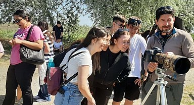 Lise öğrencilerinden sulak alan temizliği